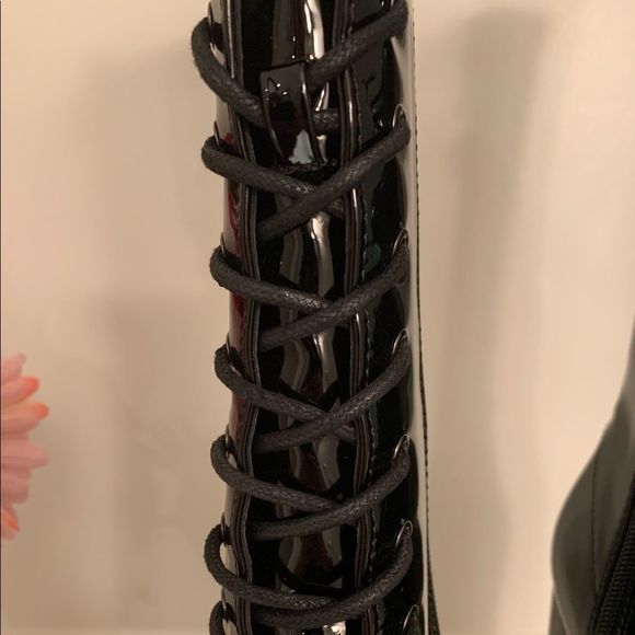 Black Platform Lace-Up Boots brand new never worn unfortunately too small for me - Picture 16 of 16
